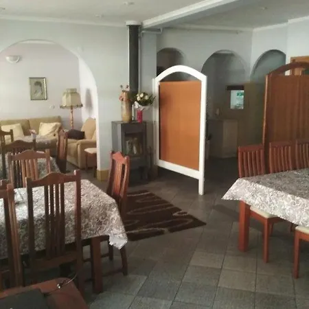 فندق مبيت وإفطار I Restauracja U Zdzicha
