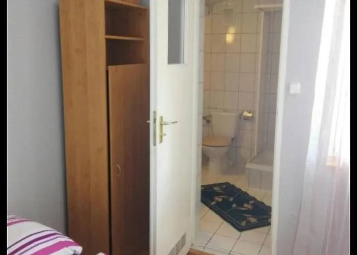 I Restauracja U Zdzicha Nocleg ze śniadaniem 4*