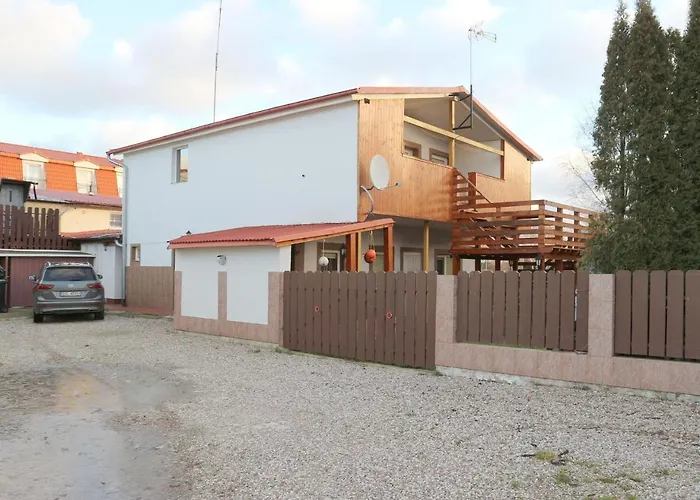 Nocleg ze śniadaniem I Restauracja U Zdzicha Rowy (Pomerania)